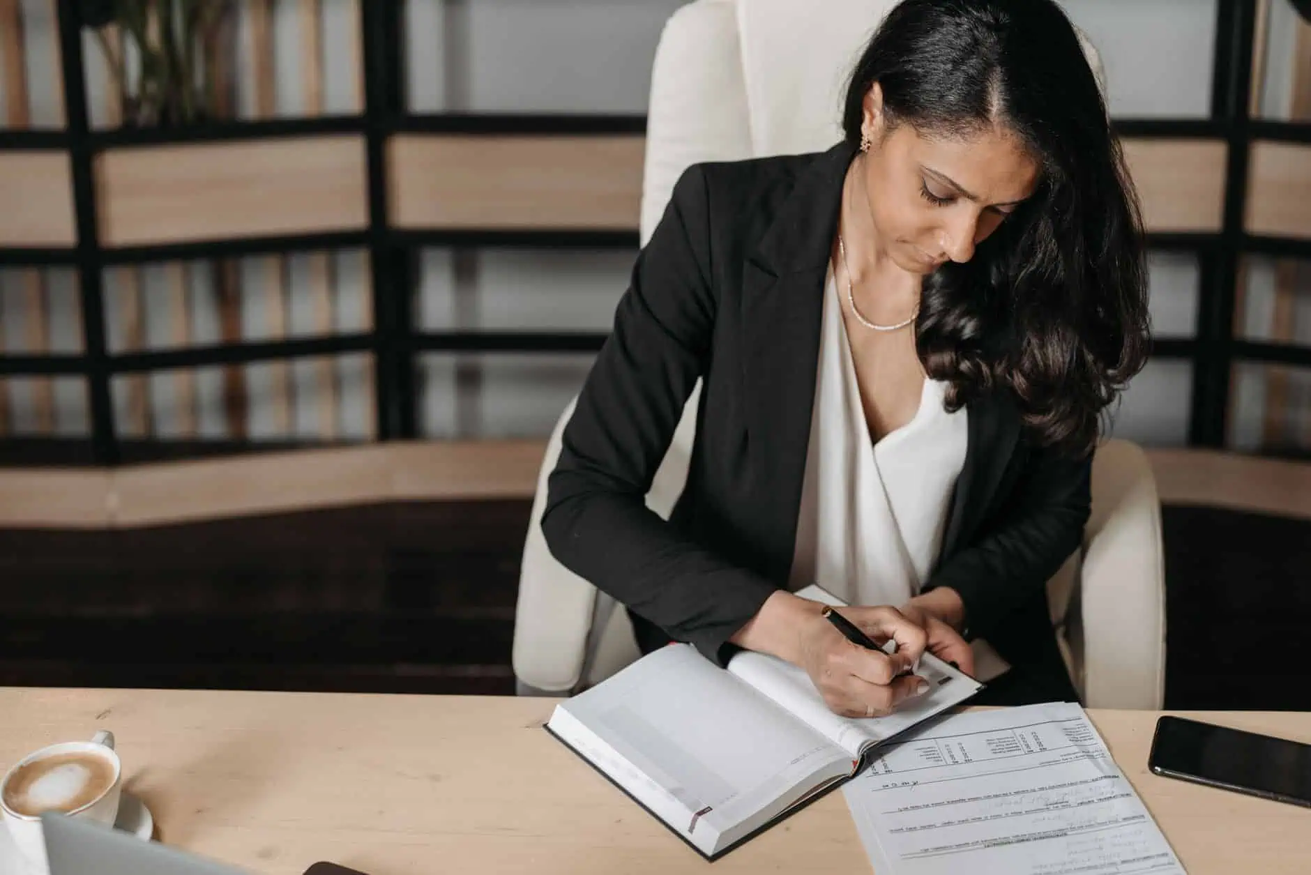 How to Write Ad Copy for Qualified Leads (Not Tire-Kickers)